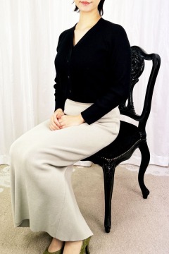 サムネイル1：成海 杏奈