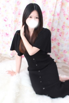サムネイル1：ユイ