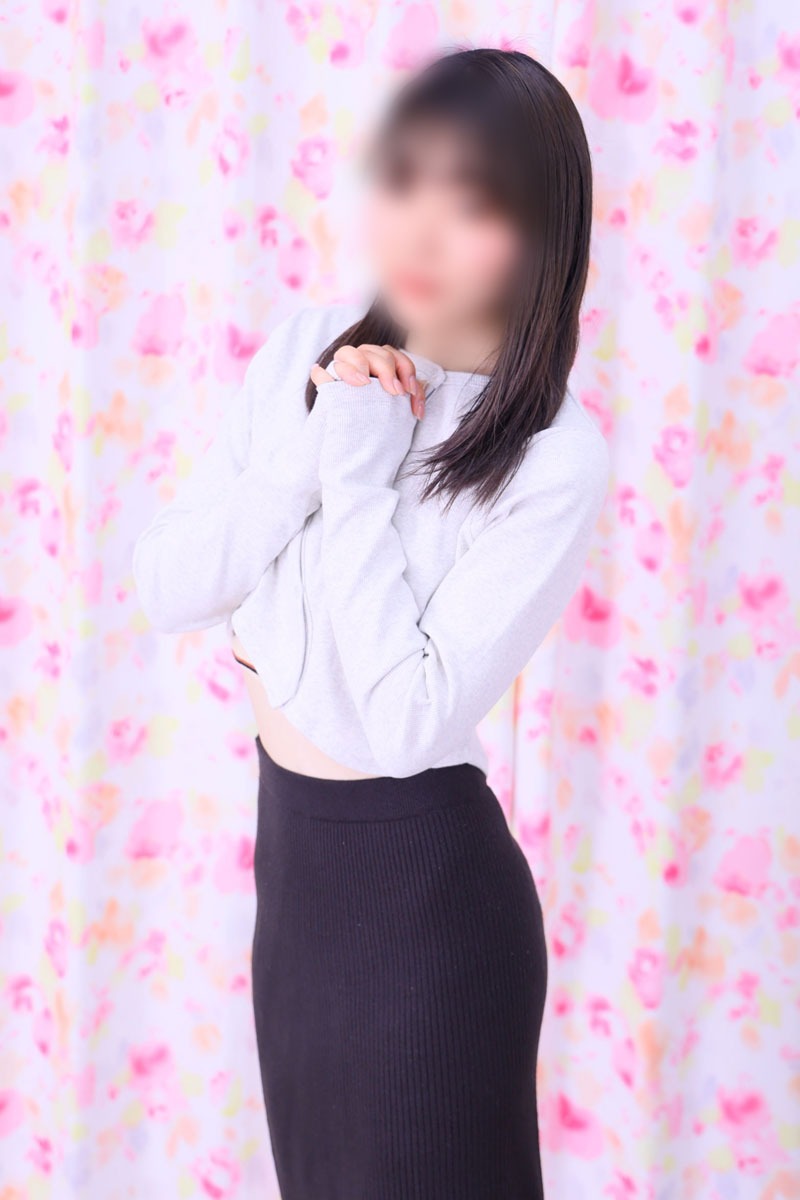サラ(23)