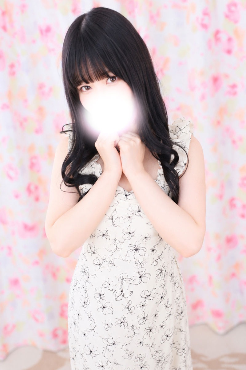 リィナ(19)