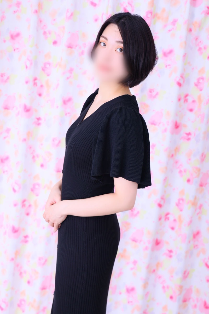 ユラ(24)