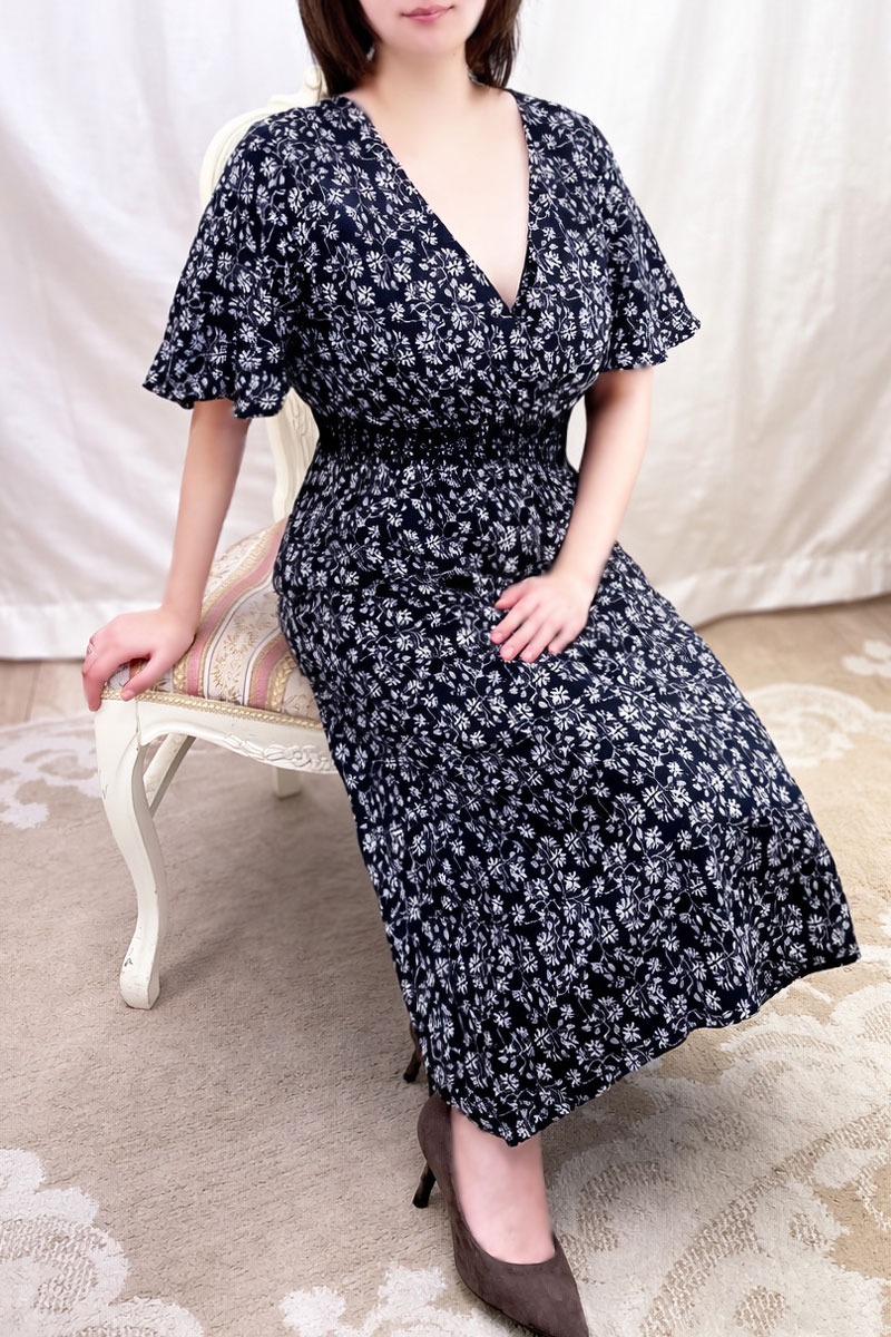 サムネイル1：岡崎 りこ