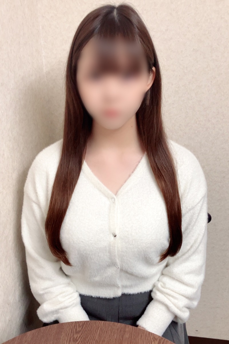 ユイネ(19)