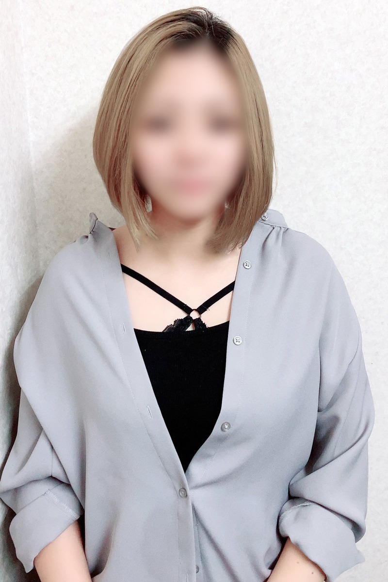 セナ(22)