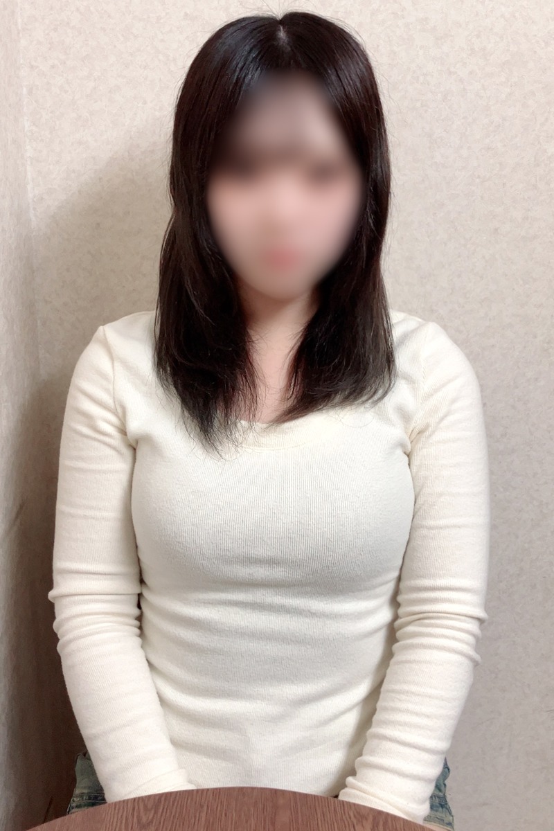 リリ(19)