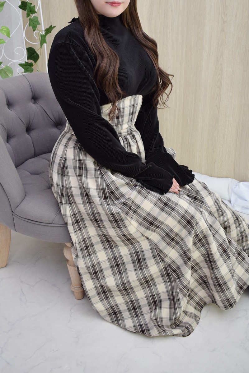 倉木 しおり(30)